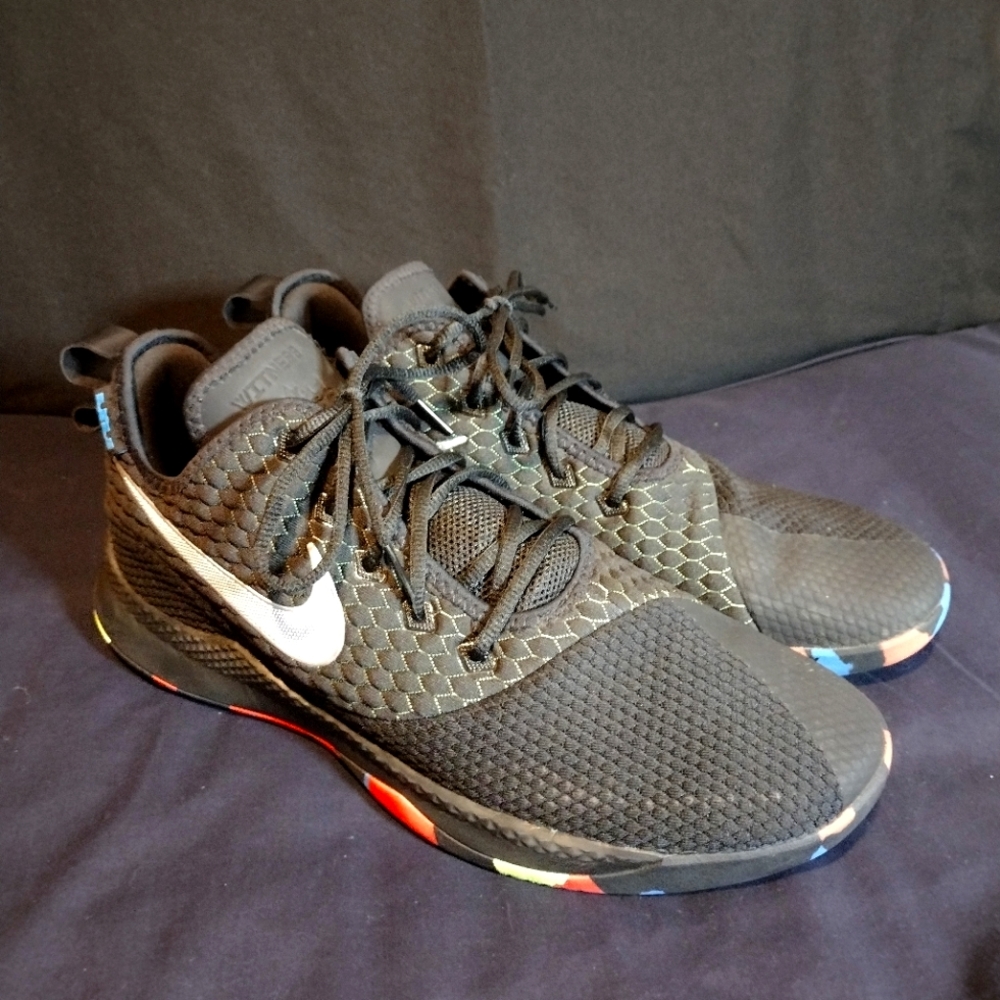 Men's Nike shoes
